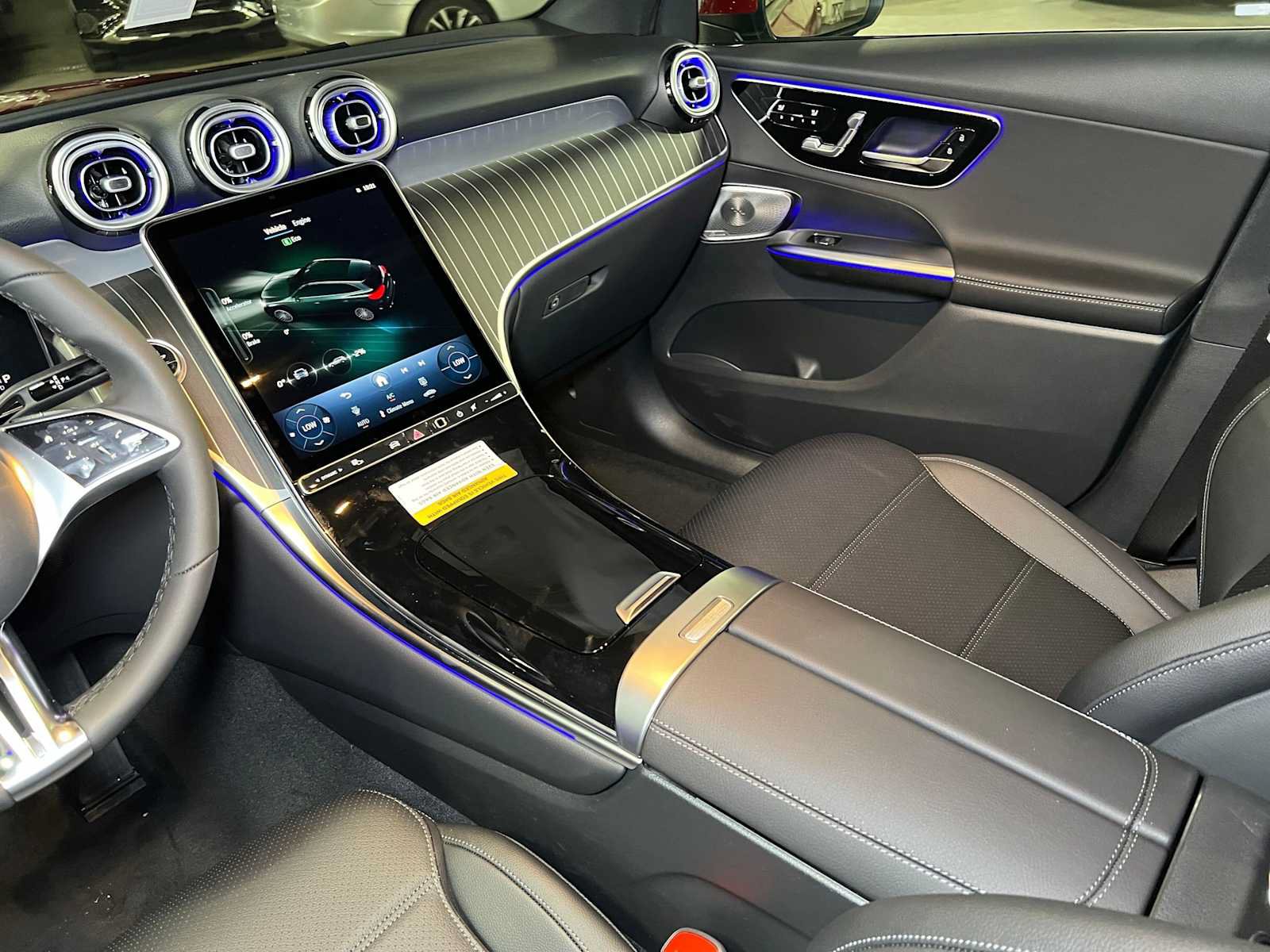New 2027 Mercedes-Benz GLC 300 4MATIC image 42