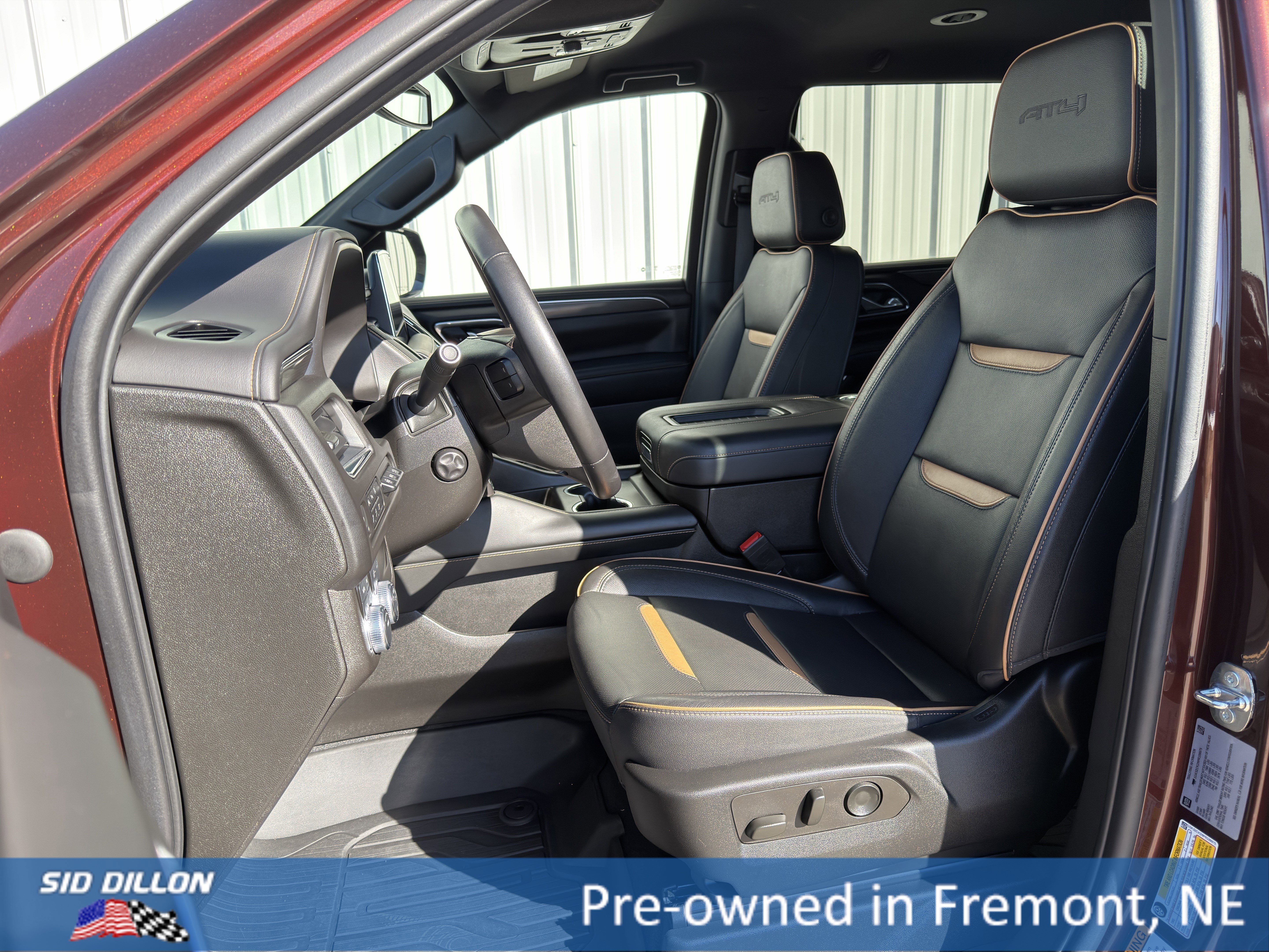 Used 2023 GMC Yukon AT4 w/ Technology Package image 16