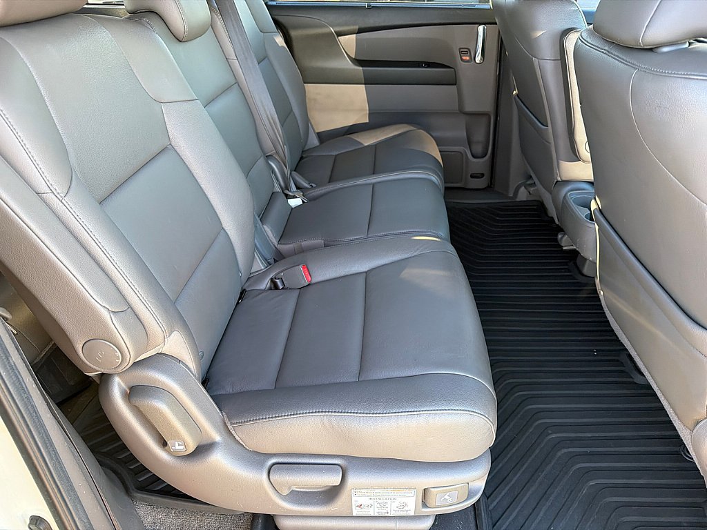 Used 2014 Honda Odyssey Touring Elite image 29