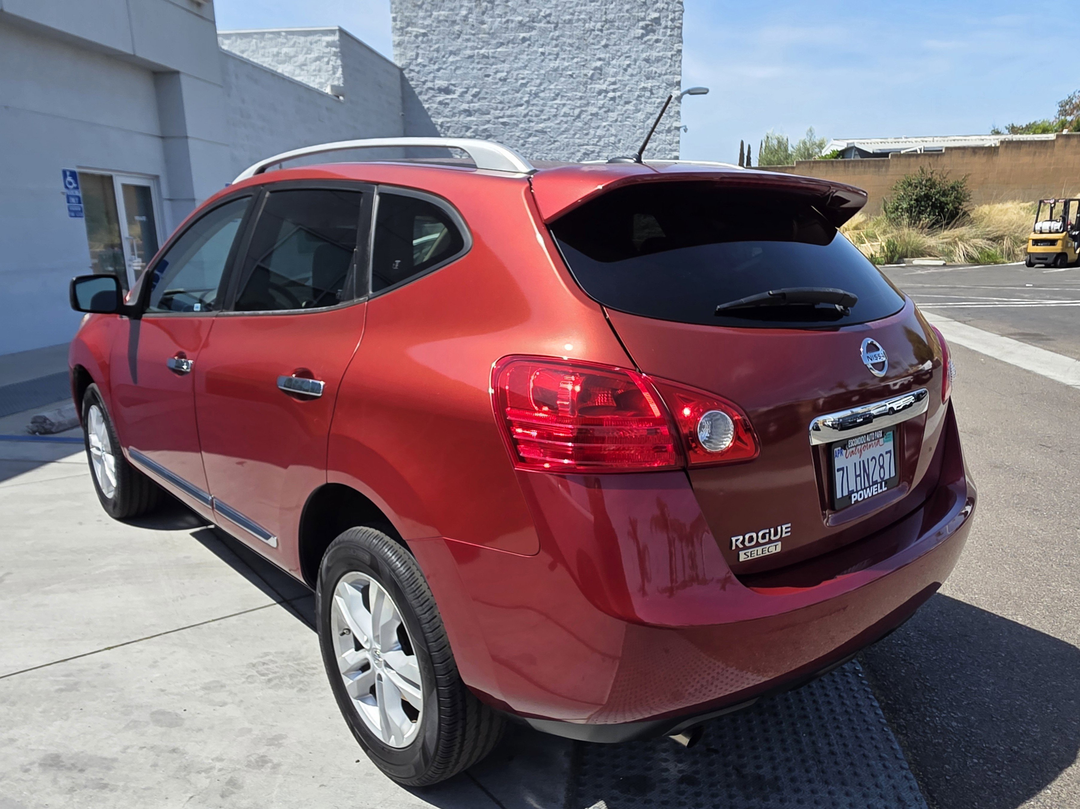 Used 2015 Nissan Rogue S w/ Convenience Package FWD image 3