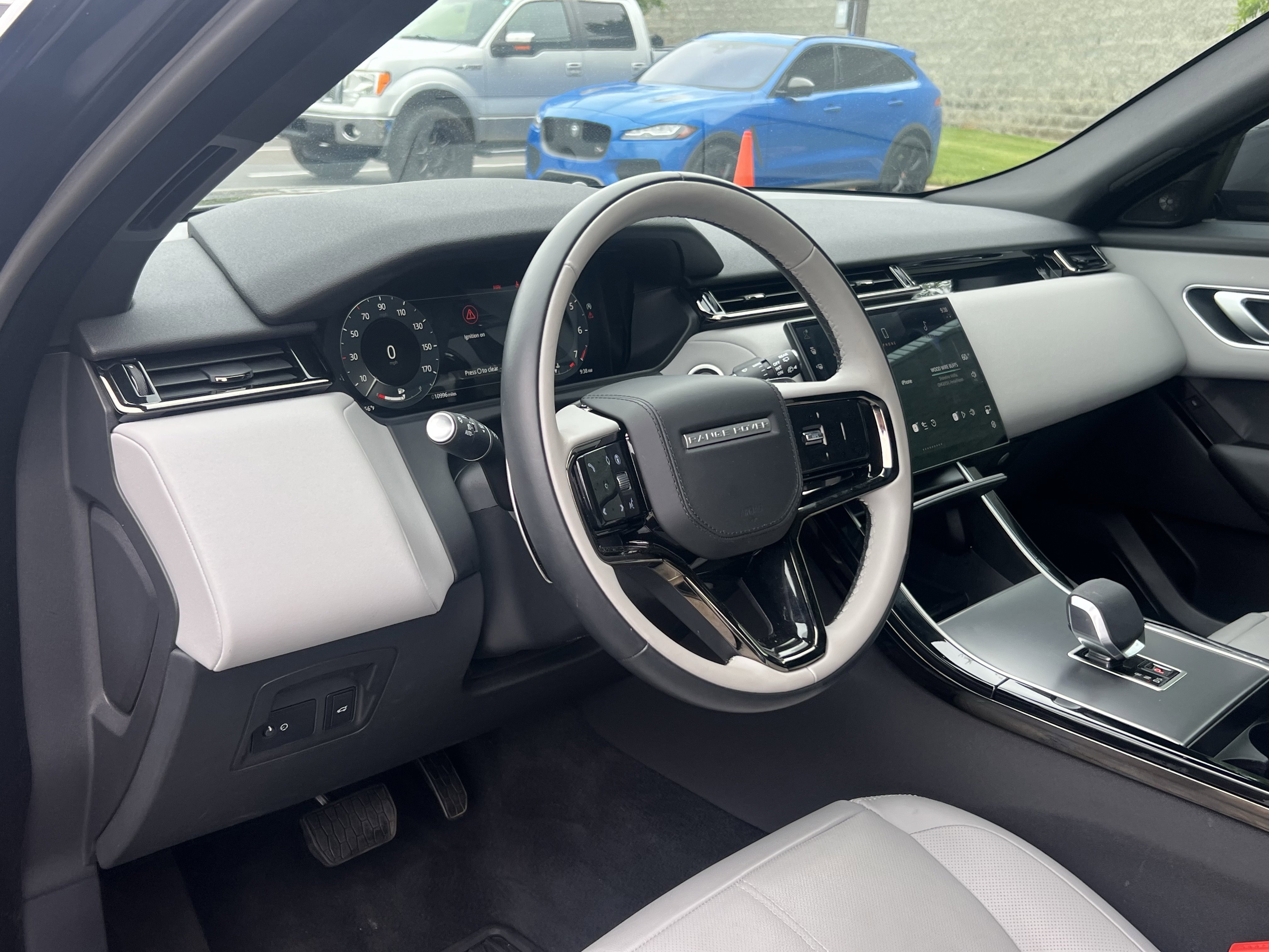 Certified 2026 Land Rover Range Rover Velar S AWD/4WD image 19