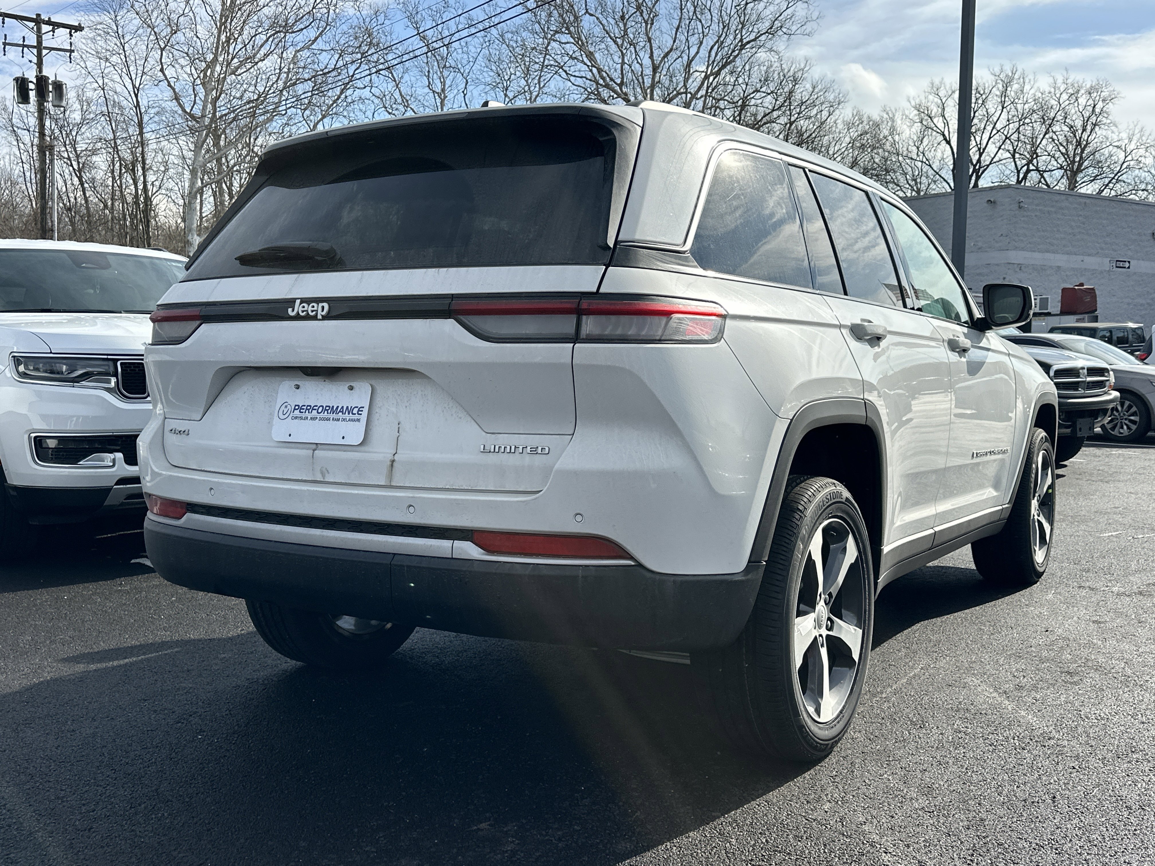 New 2026 Jeep Grand Cherokee Limited AWD/4WD image 16