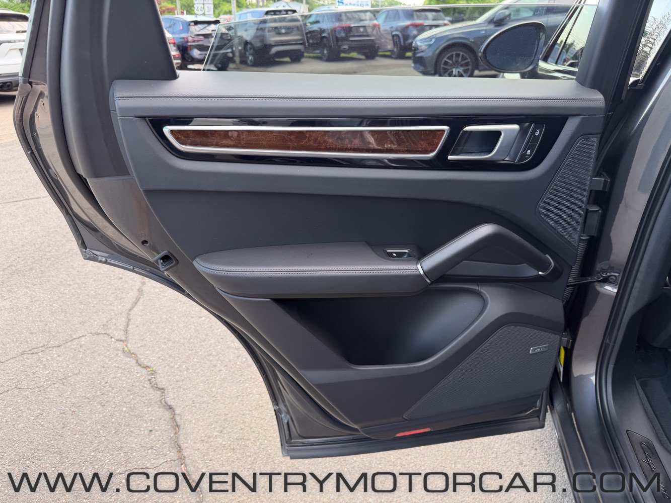 Used 2022 Porsche Cayenne GTS AWD/4WD image 46