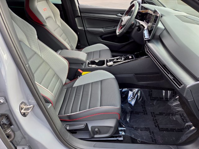Certified 2025 Volkswagen GTI Autobahn FWD image 17