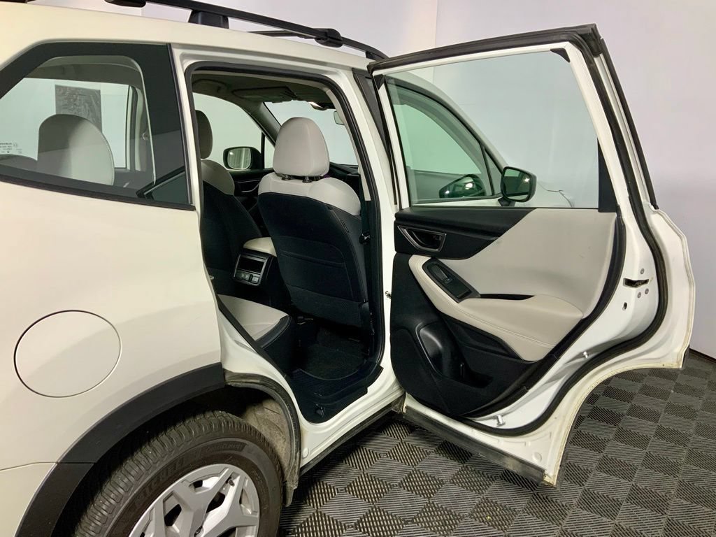 Used 2021 Subaru Forester AWD/4WD image 29