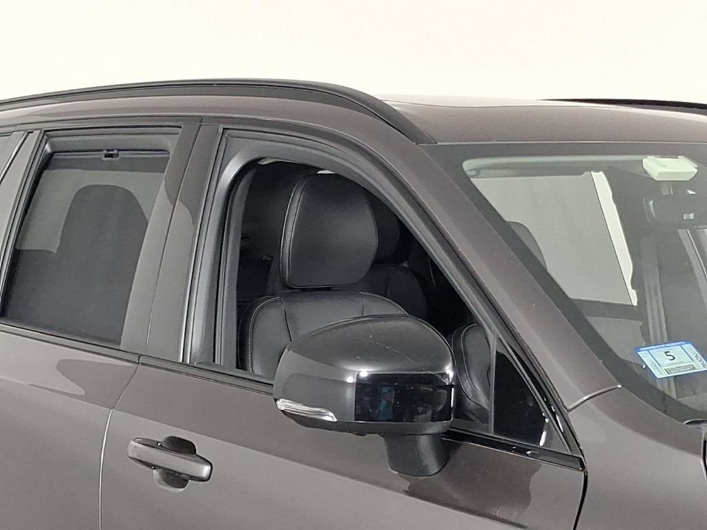 Certified 2023 Volvo XC90 T8 Ultimate AWD/4WD image 6
