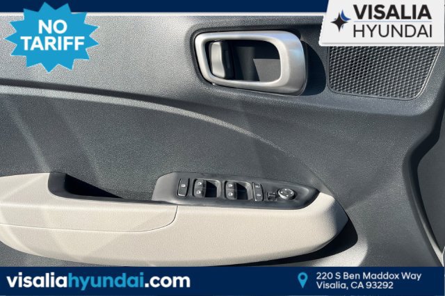 New 2025 Hyundai Venue SEL FWD image 11