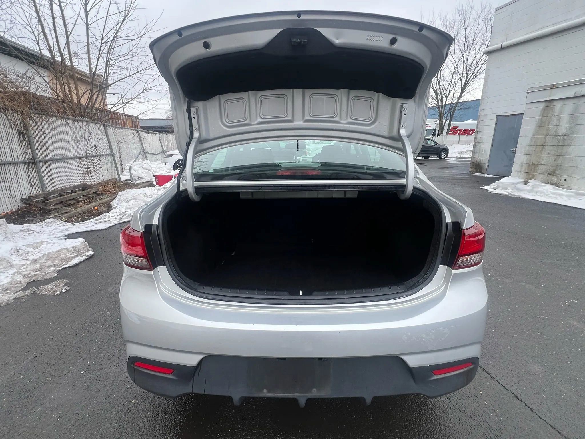 Used 2020 Kia Rio S image 9
