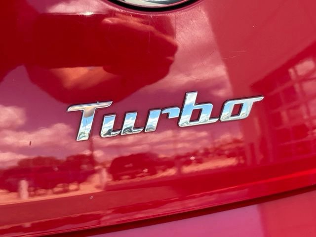Used 2012 Volkswagen Beetle Turbo FWD image 4