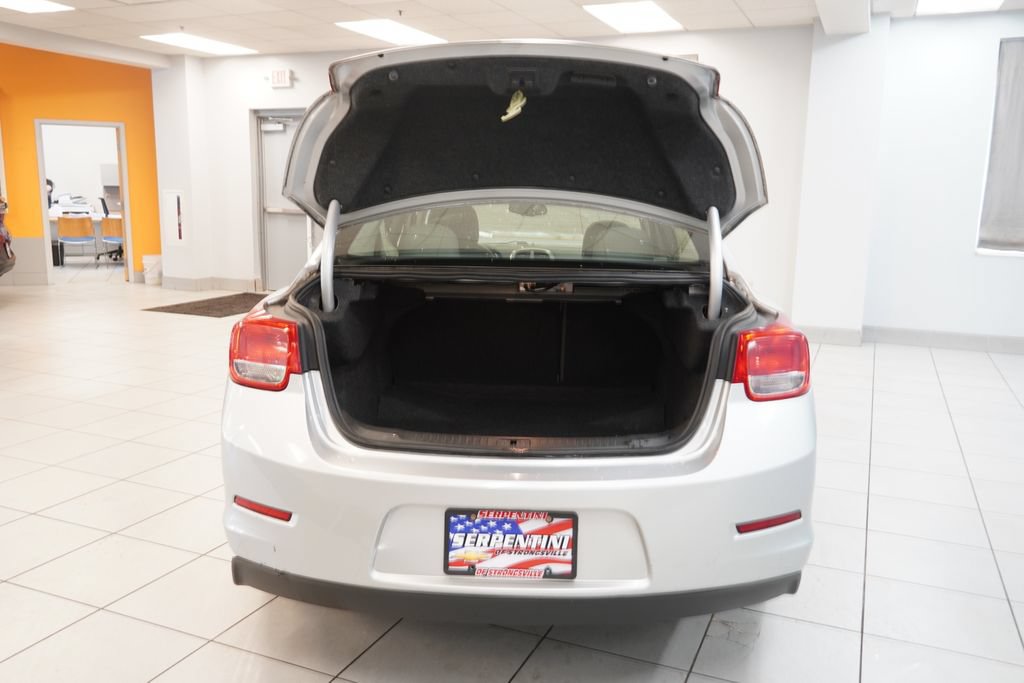 Used 2013 Chevrolet Malibu LS FWD image 9