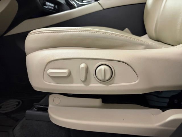 Used 2020 Buick Enclave Essence w/ Sound and Sites Package FWD image 46