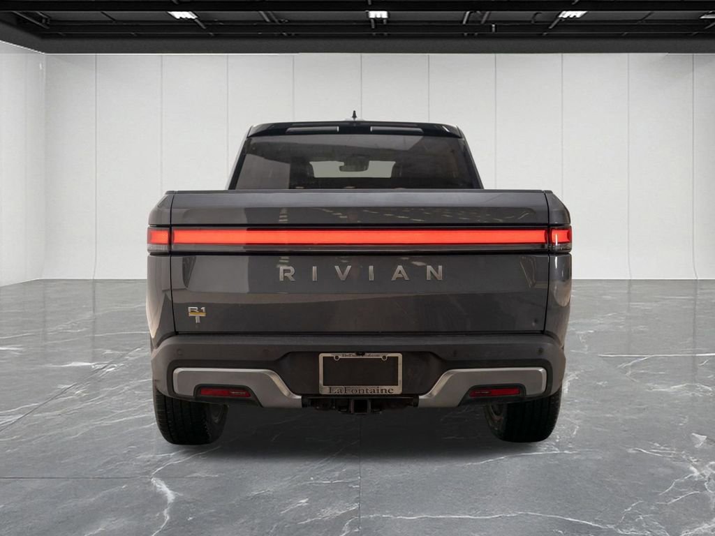 Used 2022 Rivian R1T Adventure image 12