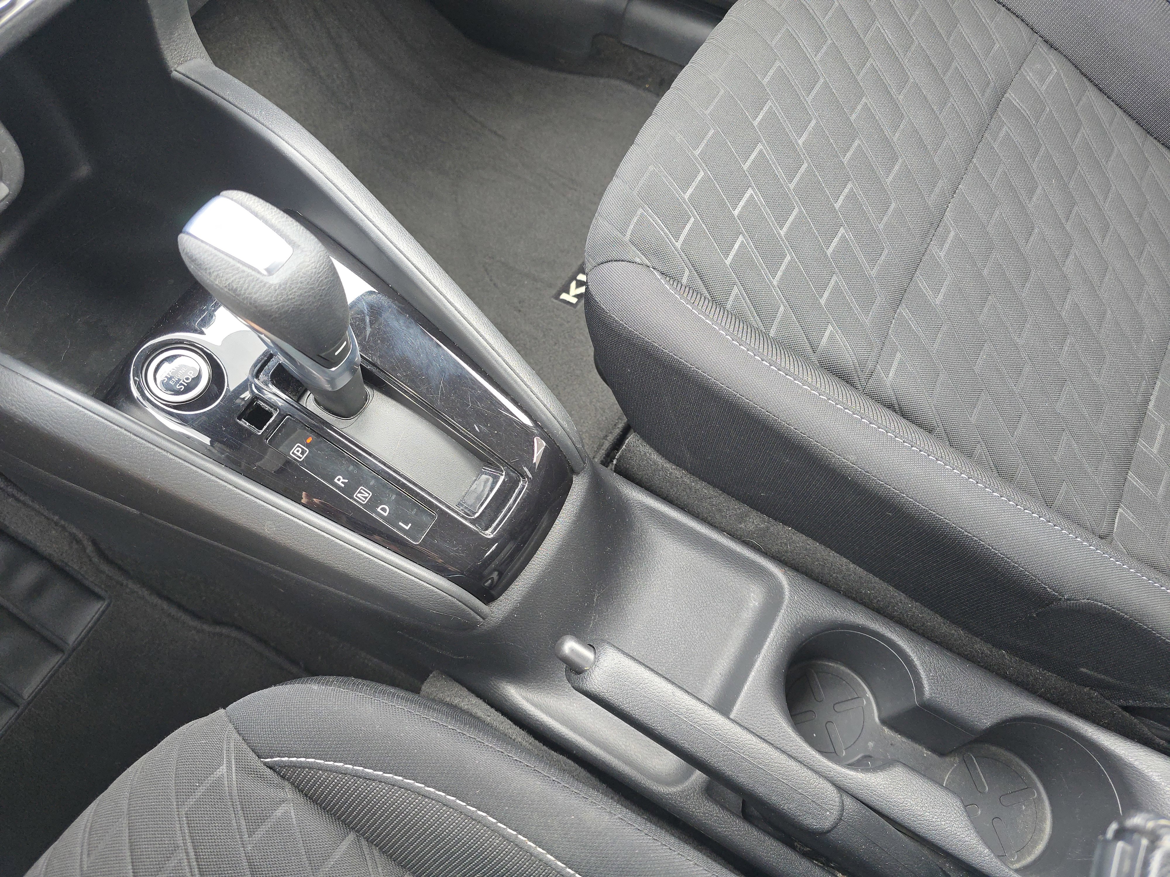 Used 2022 Nissan Kicks S image 23