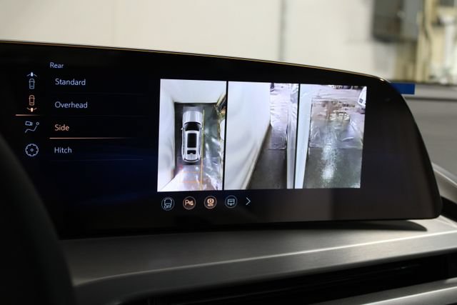 New 2027 Cadillac Vistiq Luxury AWD/4WD image 16