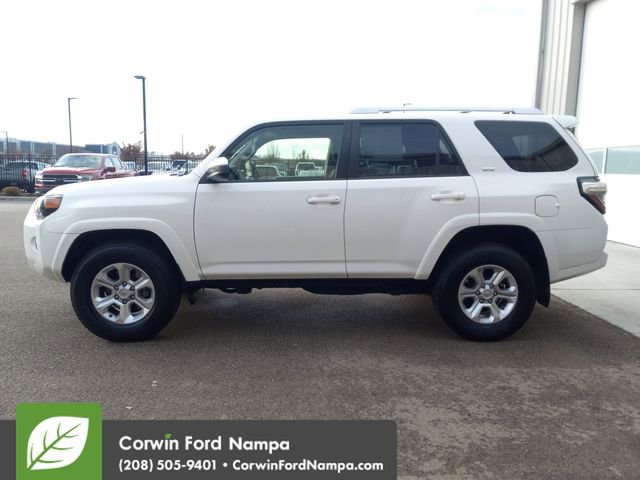 Used 2017 Toyota 4Runner SR5 image 6