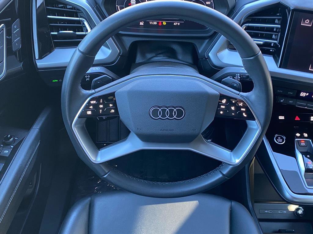 Used 2023 Audi Q4 e-tron Premium Plus image 6