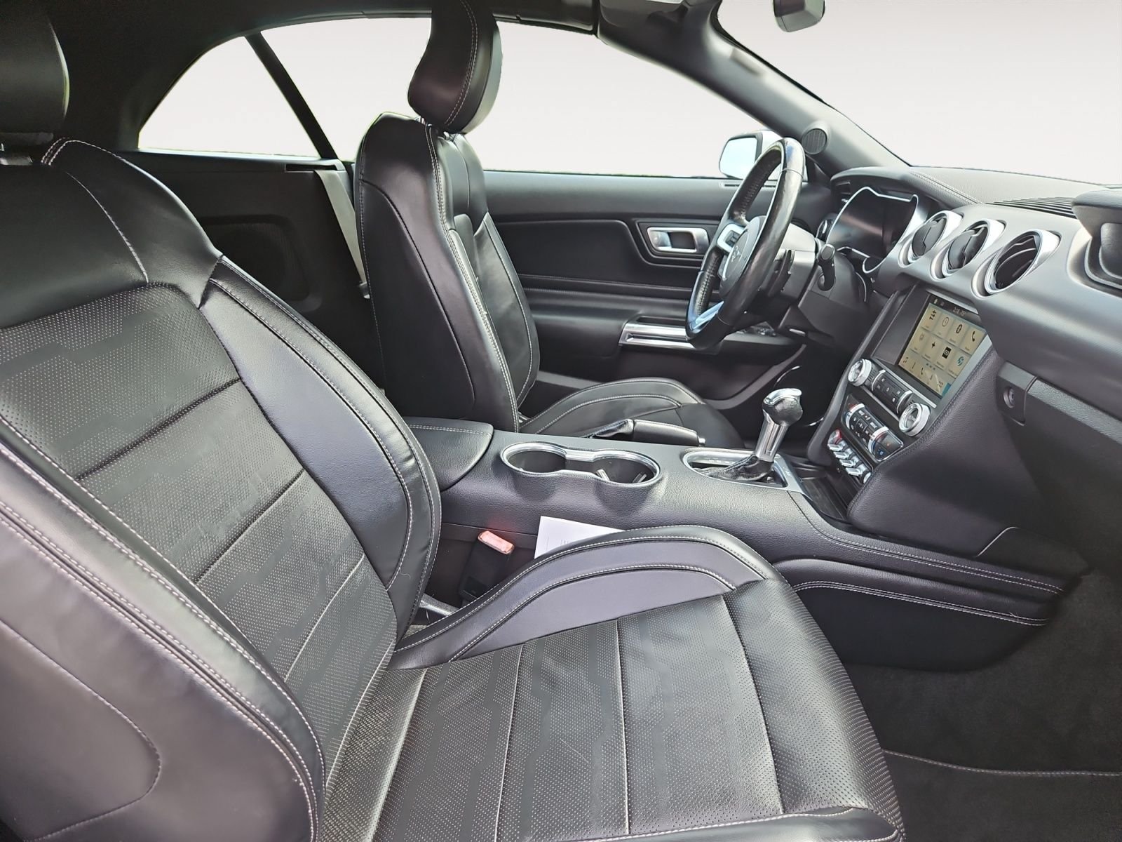 Used 2019 Ford Mustang GT Premium w/ Equipment Group 401A RWD image 15