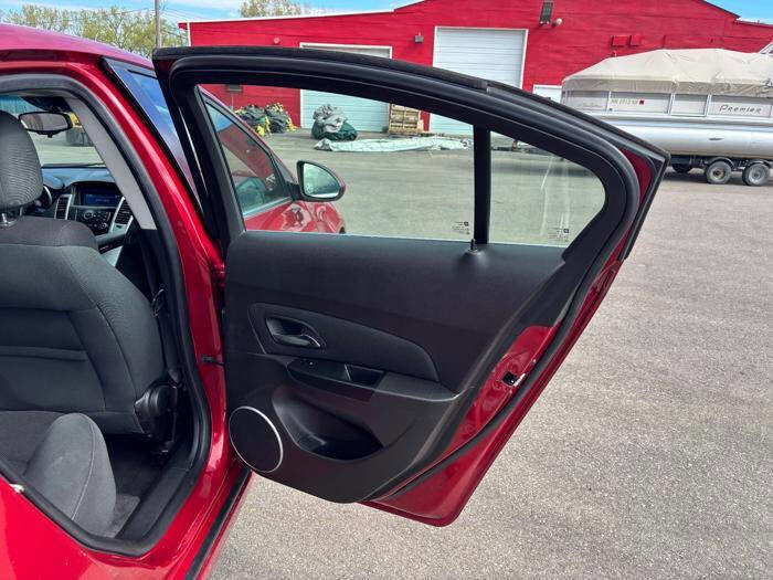 Used 2011 Chevrolet Cruze LT FWD image 24