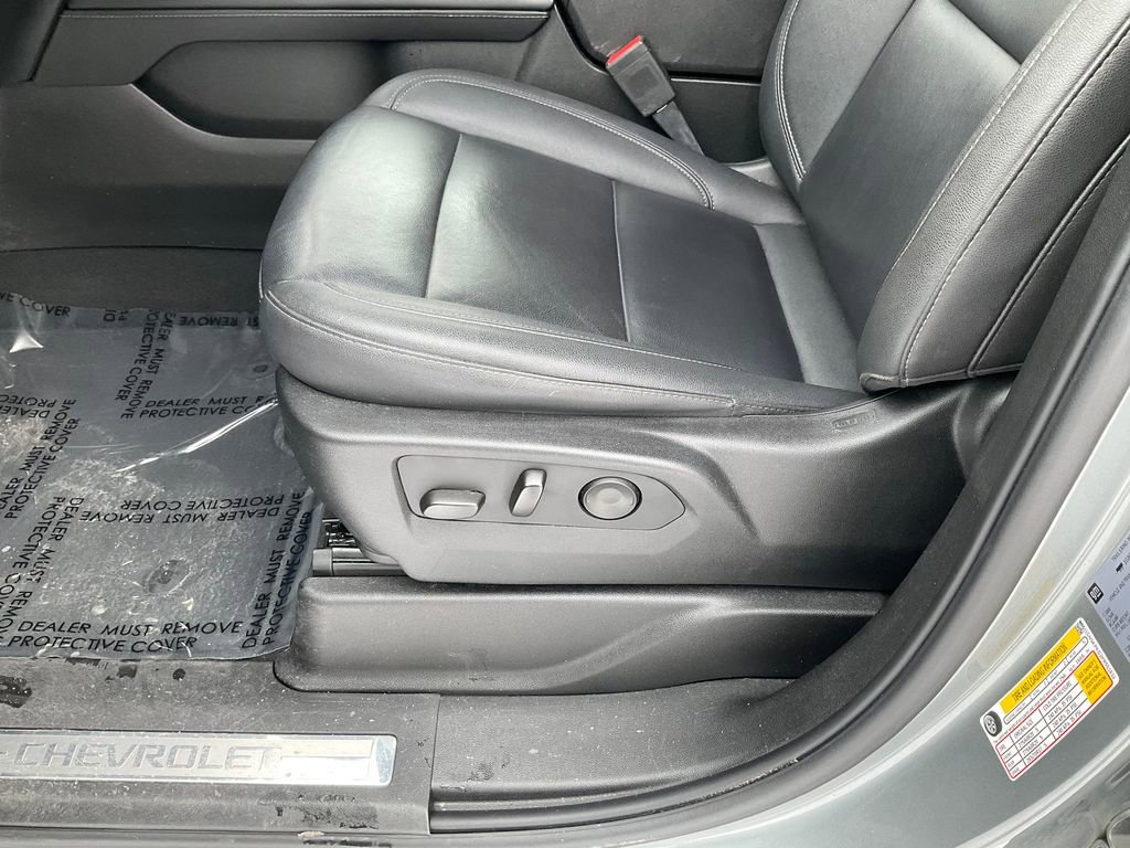 Used 2023 Chevrolet Tahoe Z71 w/ Luxury Package image 19