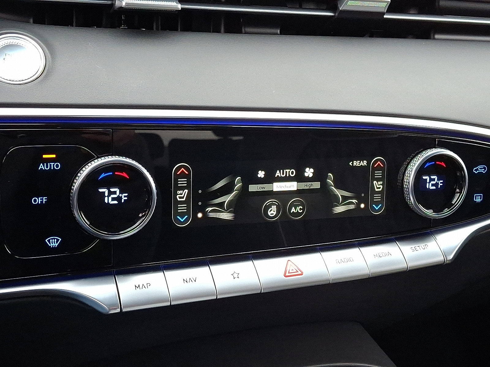 Certified 2023 Genesis GV70 3.5T Sport w/ Sport Prestige Package image 23