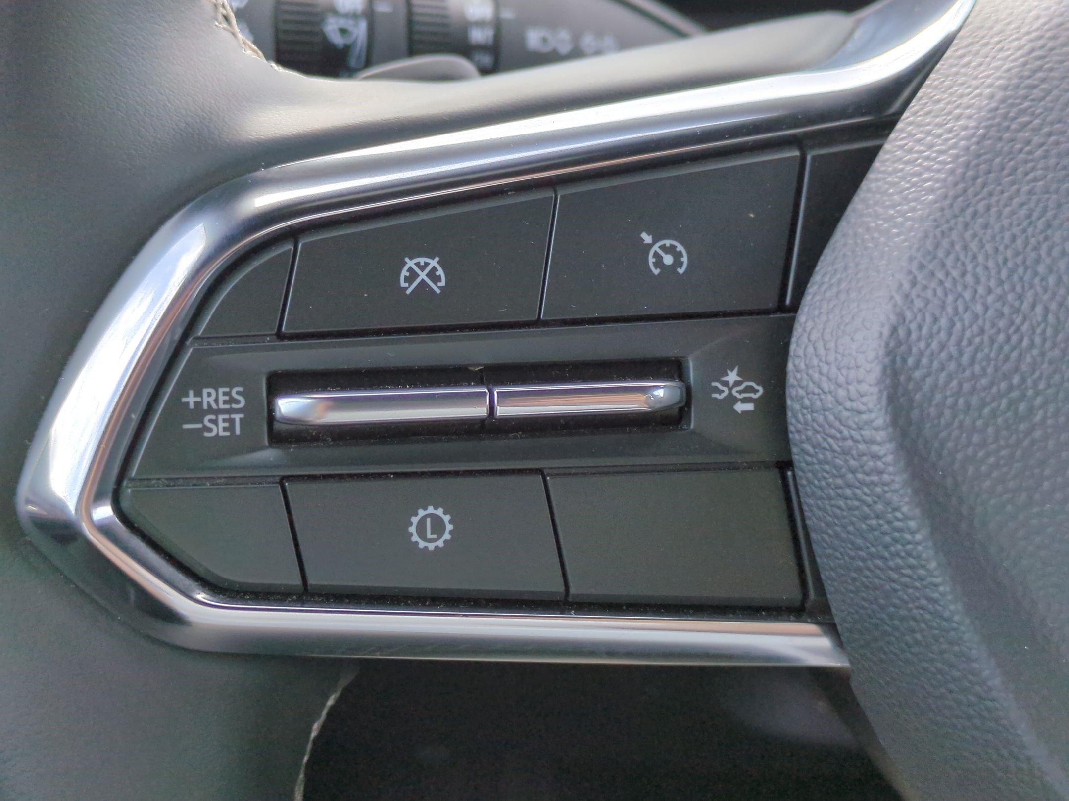 Used 2026 Chevrolet Traverse LT AWD/4WD image 19