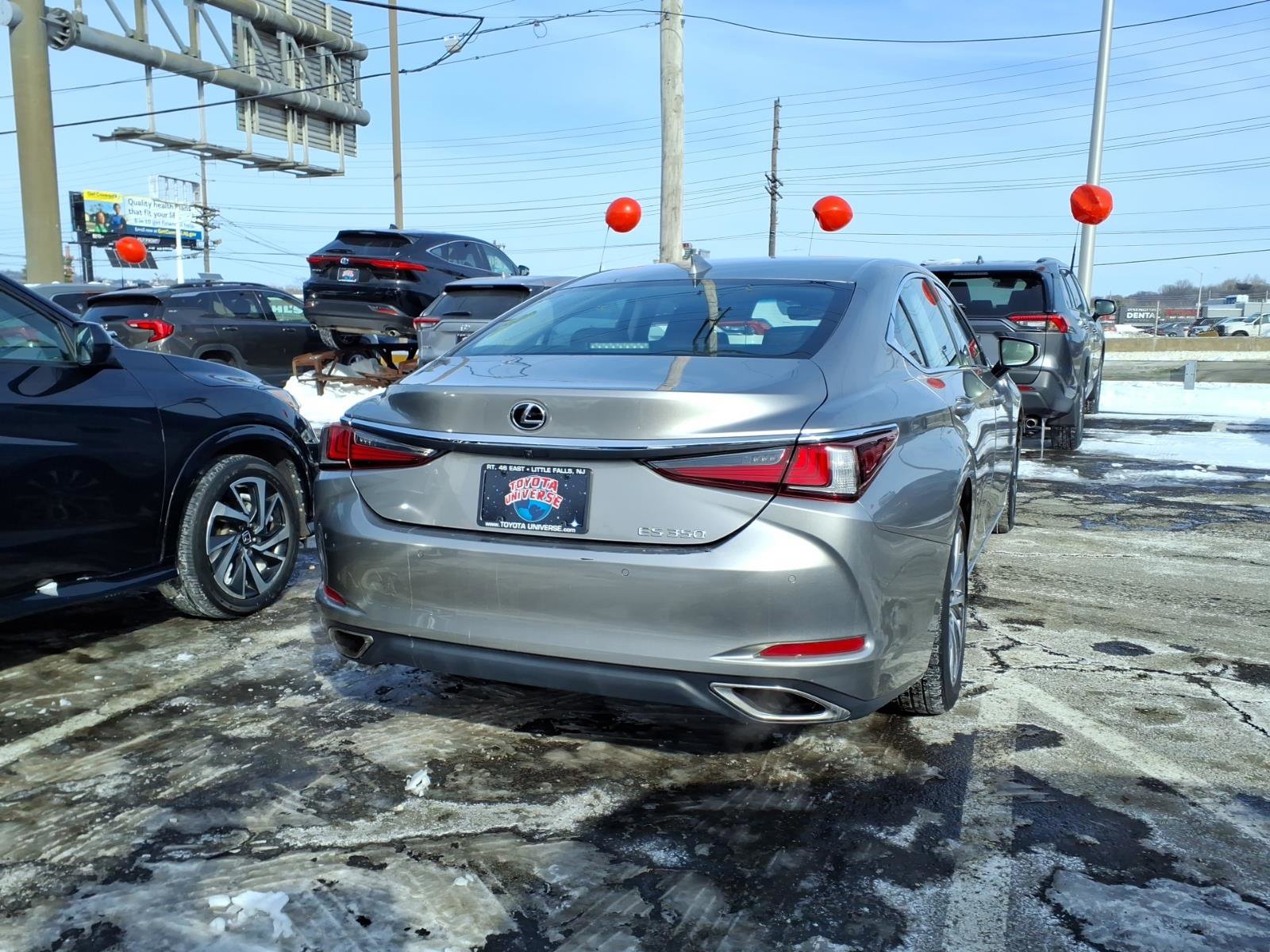 Used 2020 Lexus ES 350 w/ Premium Package image 6