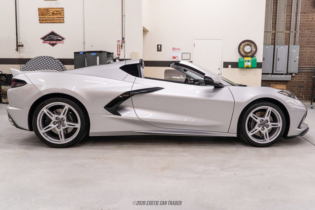 Used 2020 Chevrolet Corvette Stingray Premium Cpe w/ 3LT Preferred Equipment Group image 9