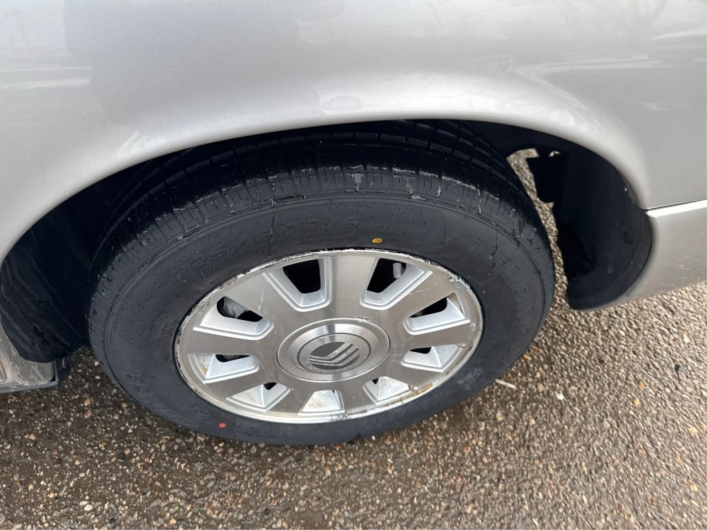 Used 2005 Mercury Grand Marquis LS image 18