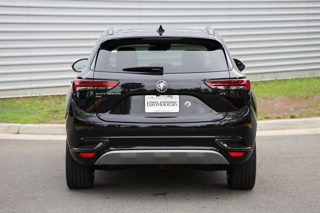Used 2023 Buick Envision Essence w/ Sport Touring Package AWD/4WD image 3
