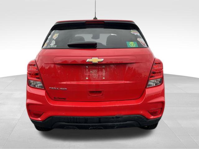 Used 2020 Chevrolet Trax LS w/ Tint and Cruise Package AWD/4WD image 4