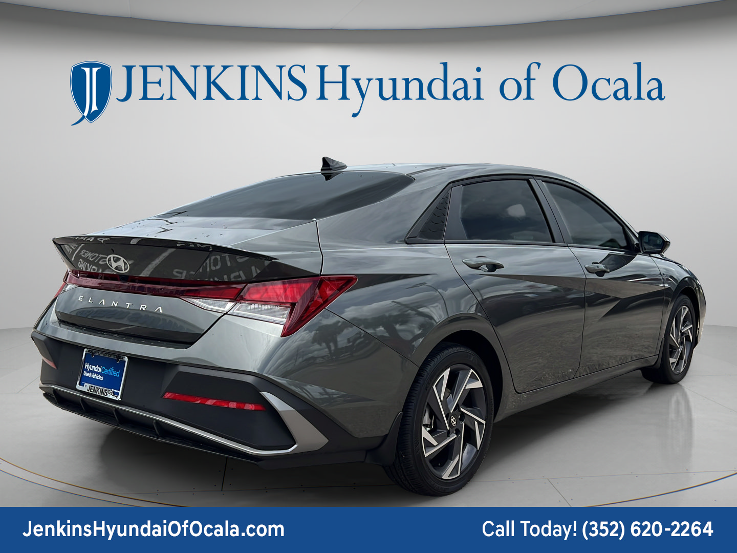 Certified 2025 Hyundai Elantra Sport FWD image 3