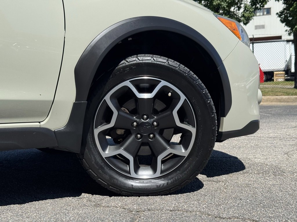 Used 2015 Subaru Crosstrek 2.0i Premium w/ Moonroof Package image 5