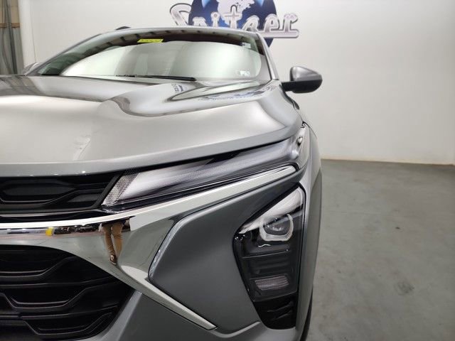 Used 2024 Chevrolet Trax LT image 38