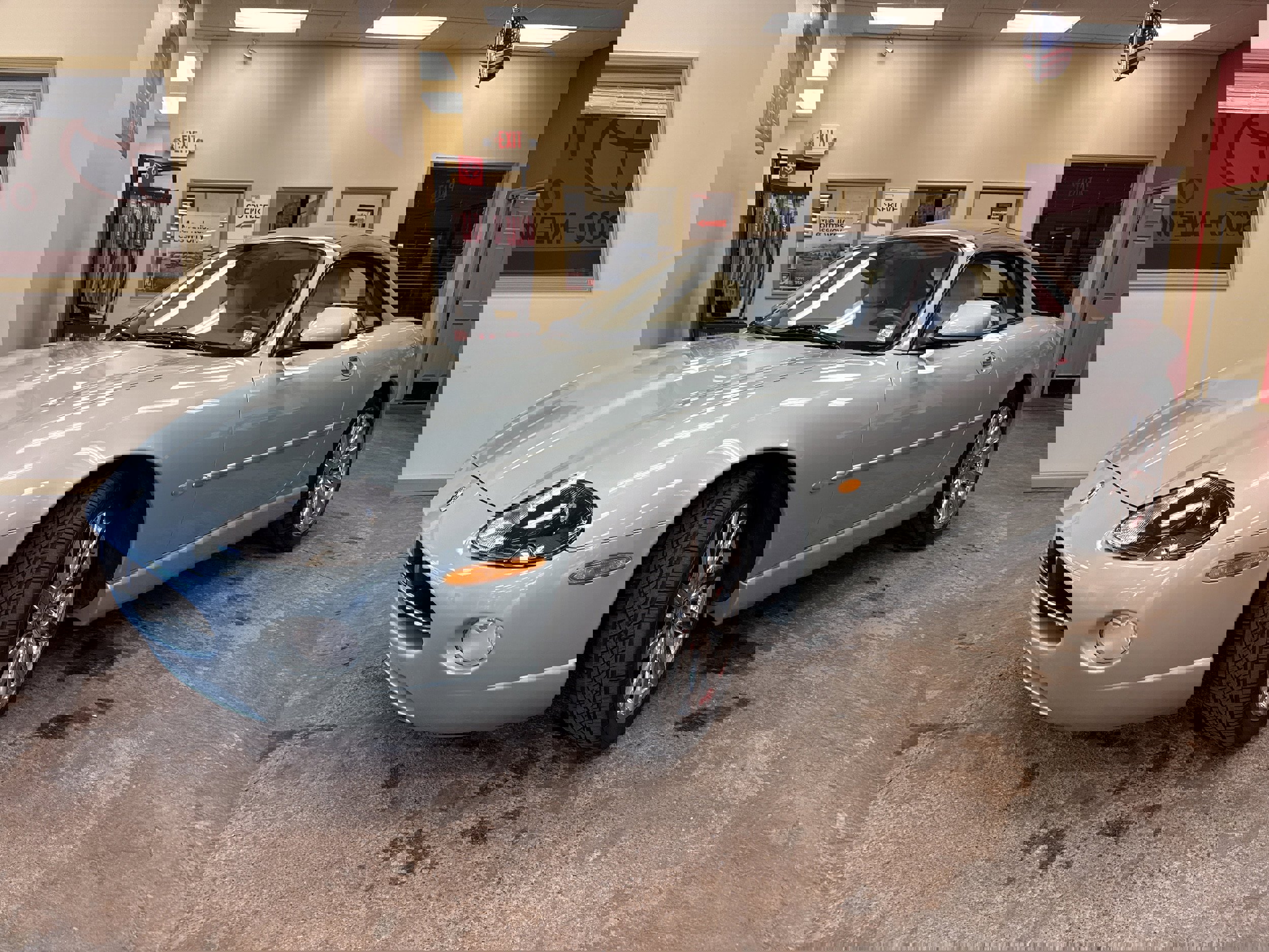 Used 2006 Jaguar XK8 Convertible image 3