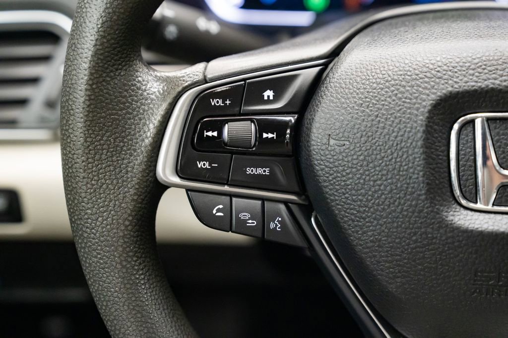 Used 2018 Honda Accord LX image 16