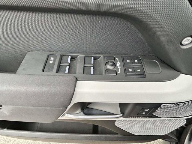 Used 2023 Land Rover Defender 130 SE AWD/4WD image 13