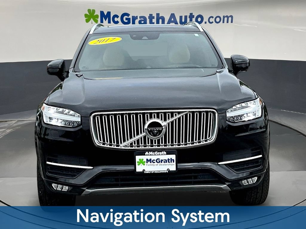 Used 2017 Volvo XC90 T6 Inscription w/ Vision Package AWD/4WD image 2