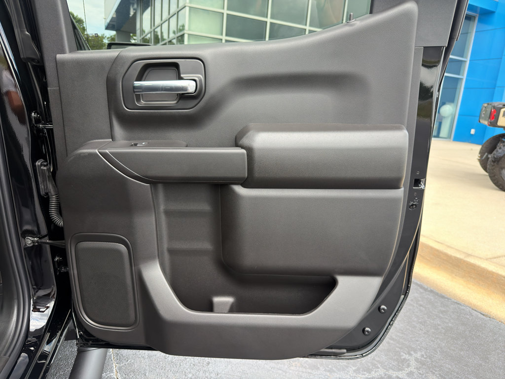 New 2026 Chevrolet Silverado 1500 Custom w/ Turbomax Blackout Package AWD/4WD image 30