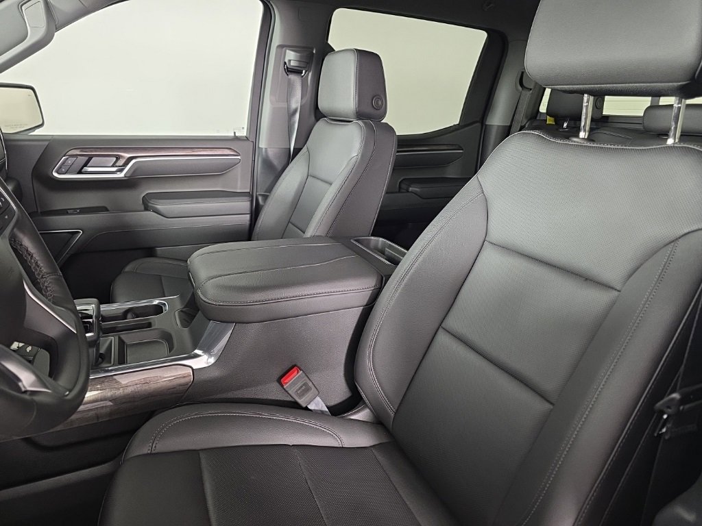 Used 2025 Chevrolet Silverado 1500 LTZ w/ LTZ Convenience Package II image 16