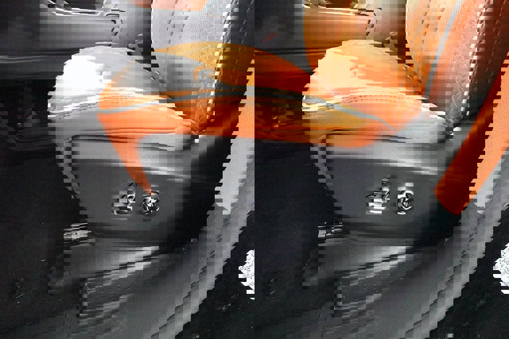 New 2026 Chrysler Pacifica Pinnacle image 10