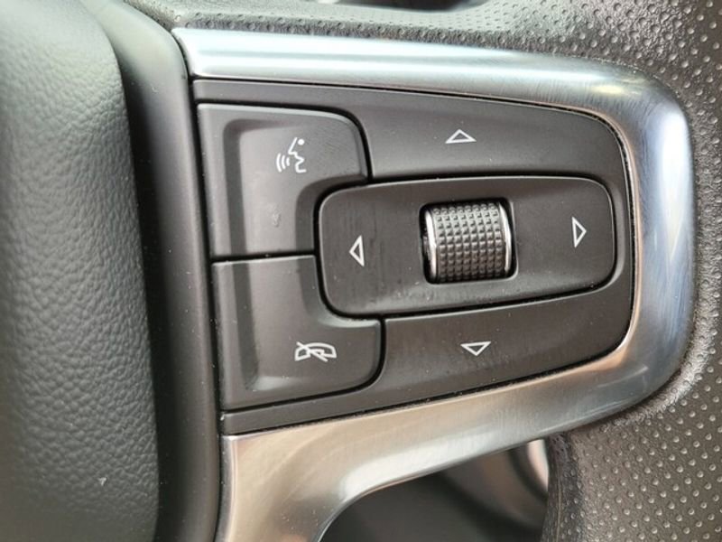 Used 2022 Chevrolet Blazer LT image 27