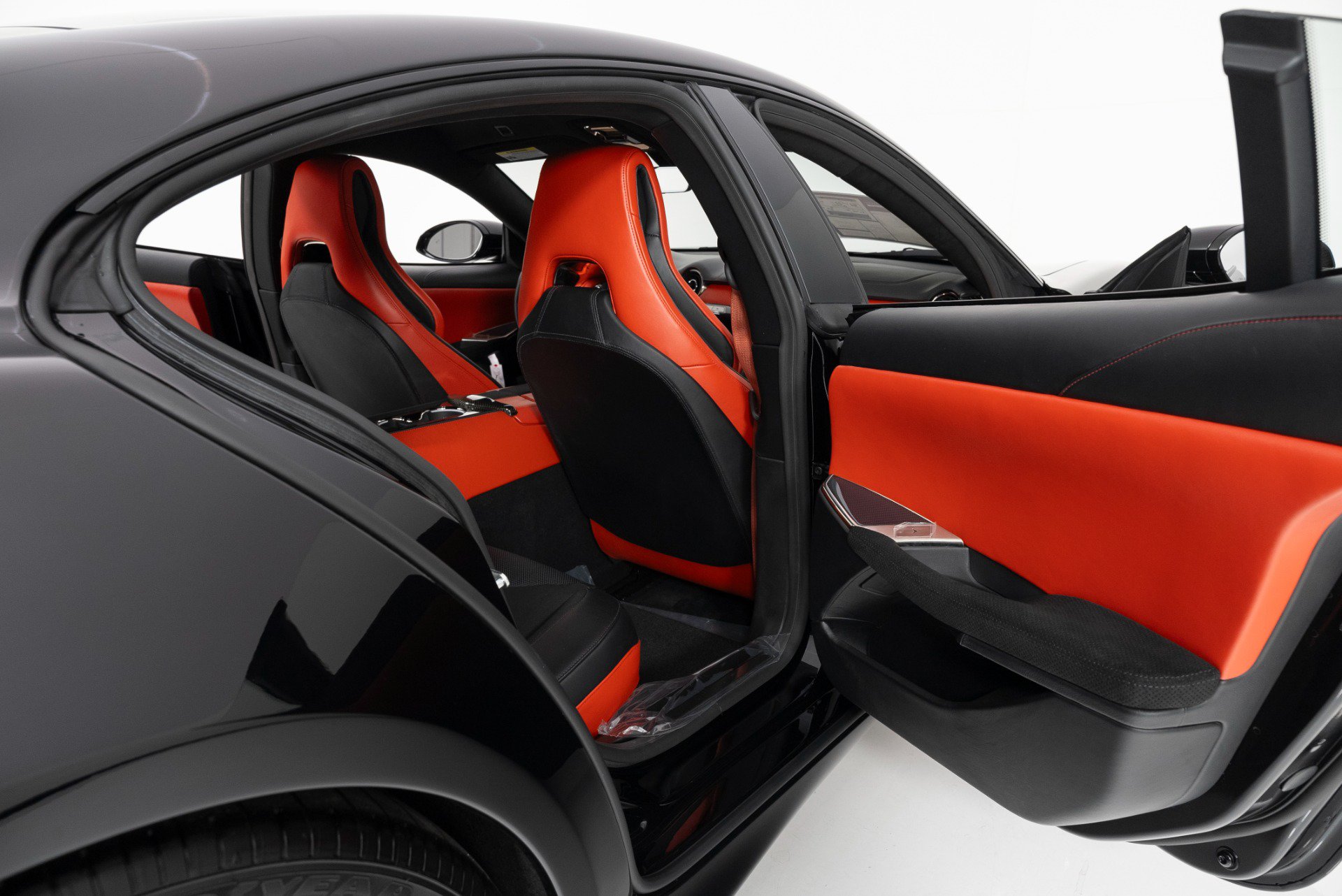 Used 2025 Karma Revero Luxury RWD image 30