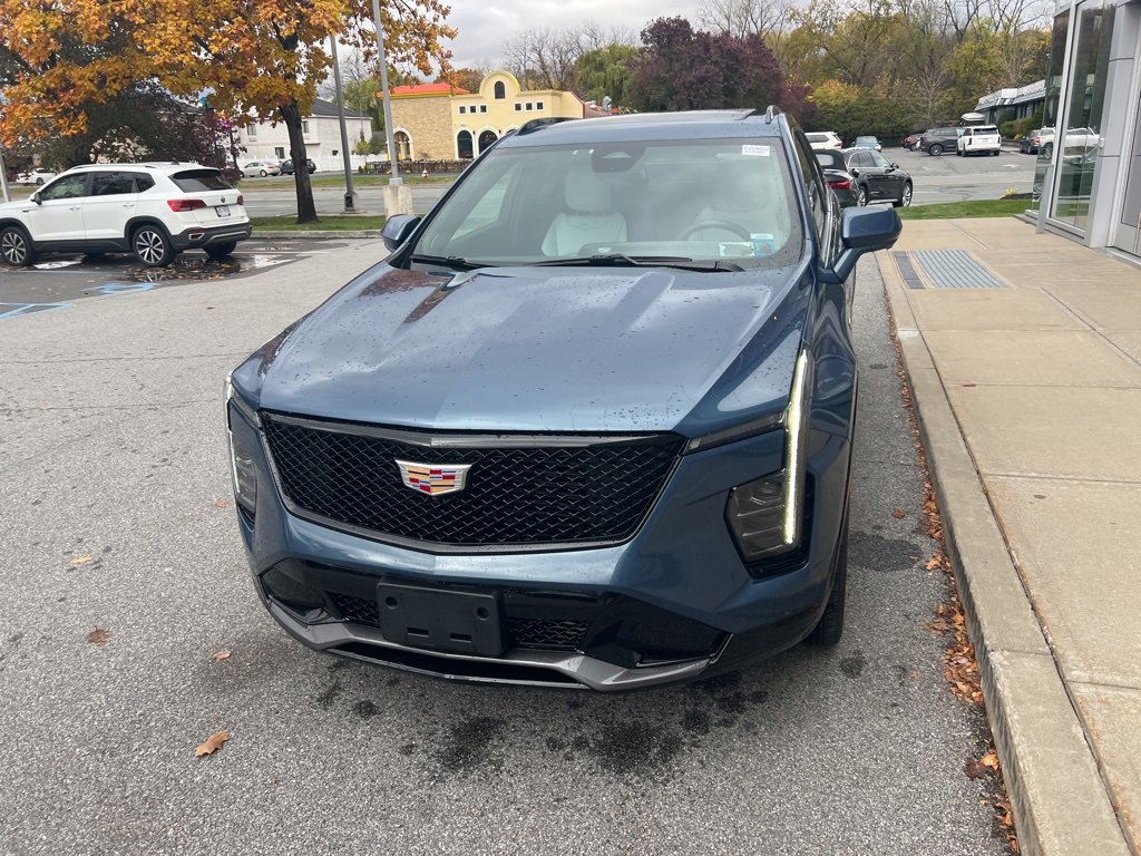 Used 2025 Cadillac XT4 Sport image 46