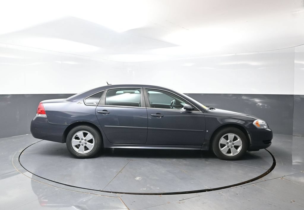 Used 2009 Chevrolet Impala LS FWD image 2