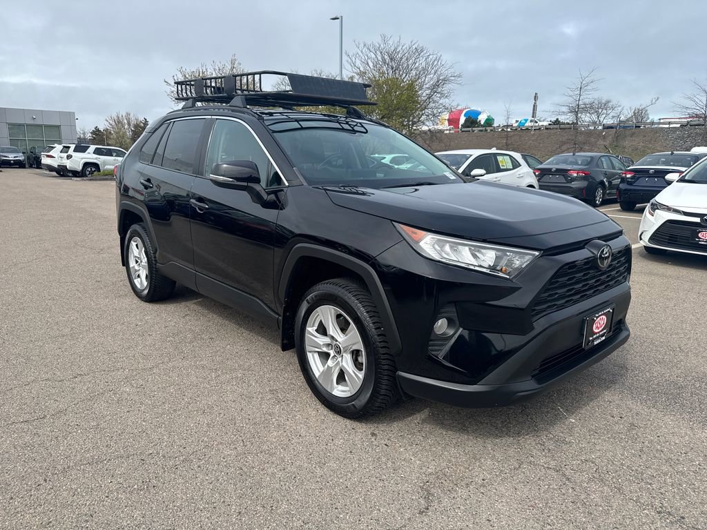 Used 2021 Toyota RAV4 XLE AWD/4WD image 10