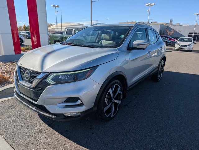 Certified 2022 Nissan Rogue Sport SL w/ Premium Package image 2