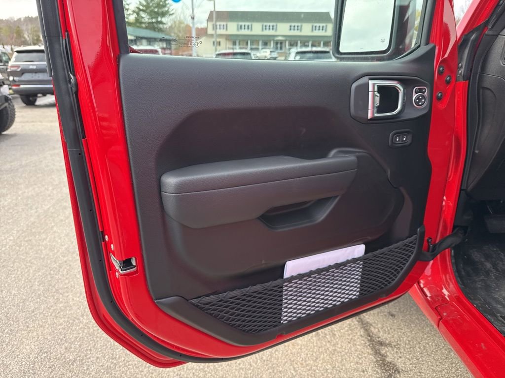New 2026 Jeep Wrangler Unlimited Sport w/ Dual Top Group AWD/4WD image 17