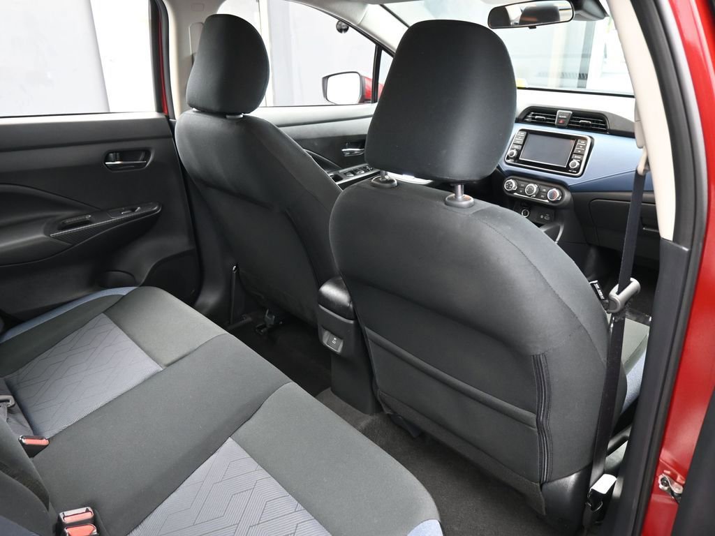 Used 2025 Nissan Versa SV image 37