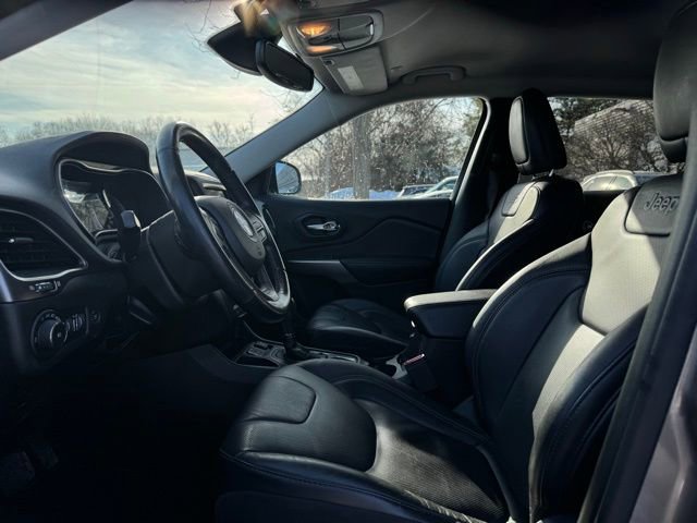 Used 2021 Jeep Cherokee Latitude Lux w/ Comfort/Convenience Group image 17