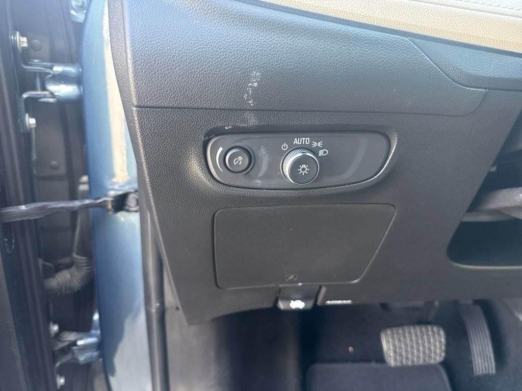 Used 2024 Buick Encore GX Sport Touring w/ Advanced Technology Package image 13